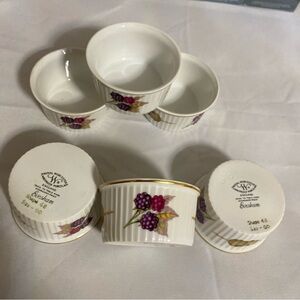 ROYAL WORCESTER PORCELAIN RAMEKIN SET OF 6 EMBELLISHED W OLIVES GRAPES BOWLS